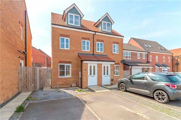 3 Bedroom Semi-Detached House For Sale In Bancroft Drive, Ingleby Barwick, TS17