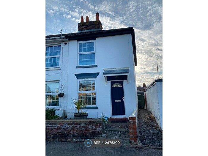 2 Bedroom End Terrace House To Rent In The Avenue, Gosport, PO12
