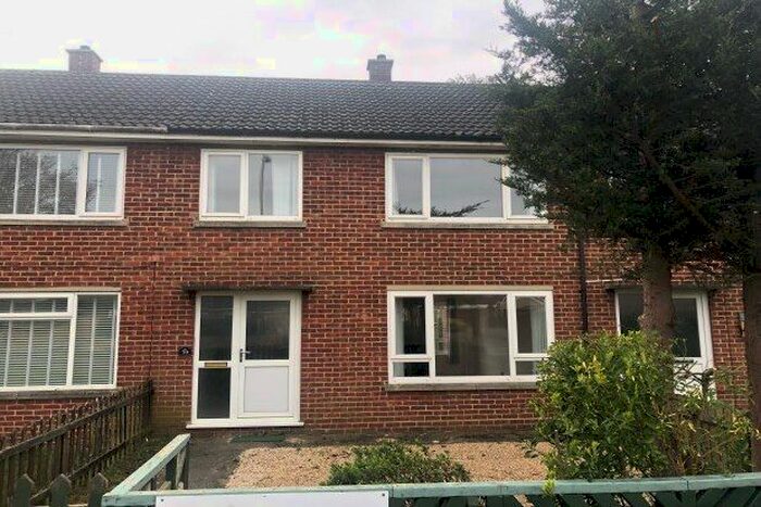 3 Bedroom Property To Rent In Churchill Road, Bicester, OX26