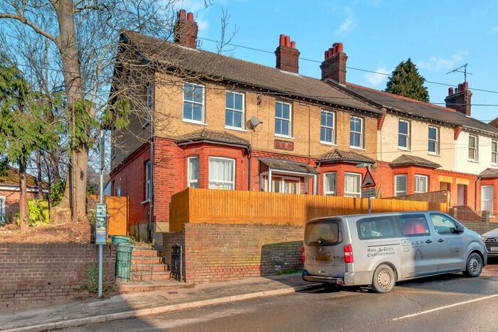 2 Bedroom Maisonette To Rent In Hunton Bridge Hill, Hunton Bridge, Kings Langley, WD4