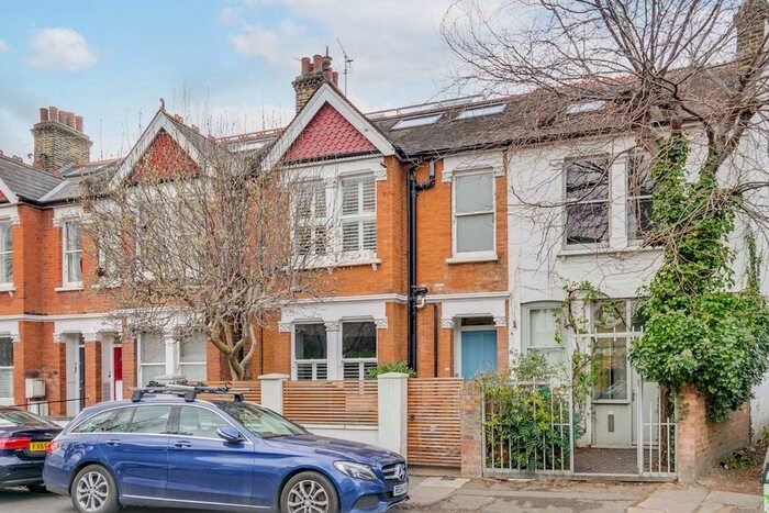 5 Bedroom Property To Rent In Ivy Crescent, London, W4