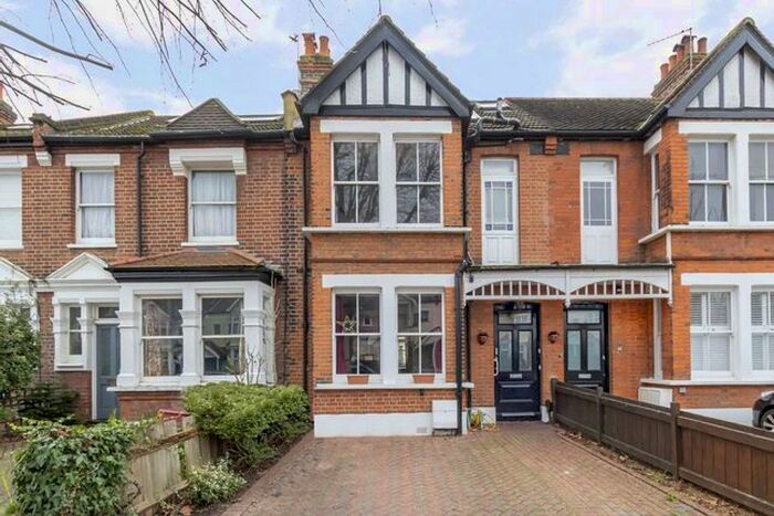 4 Bedroom Property To Rent In Grantham Road, London, W4
