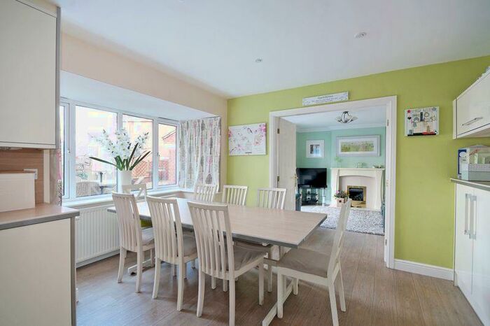 5 Bedroom Detached House For Sale In Pickard Crescent, Richmond, Sheffield, S13
