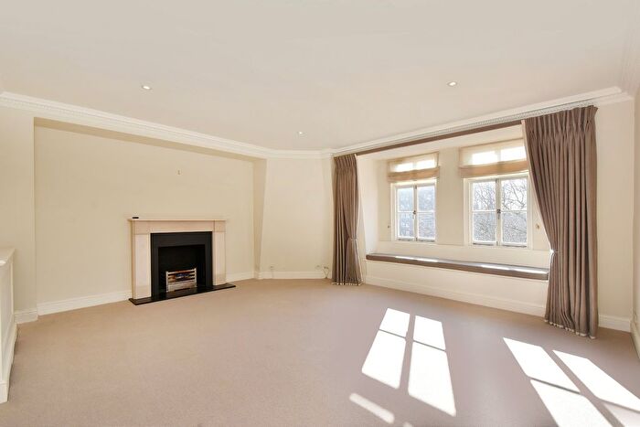3 Bedroom Flat To Rent In Cranley Gardens, London, SW7