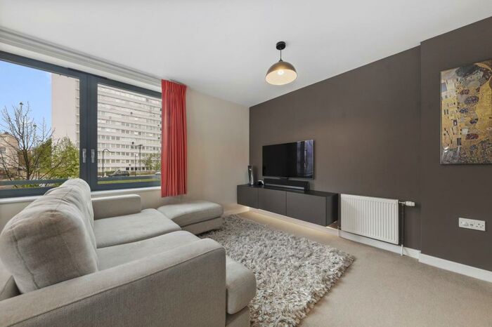 2 Bedroom Flat To Rent In Pooles Park, London, N4