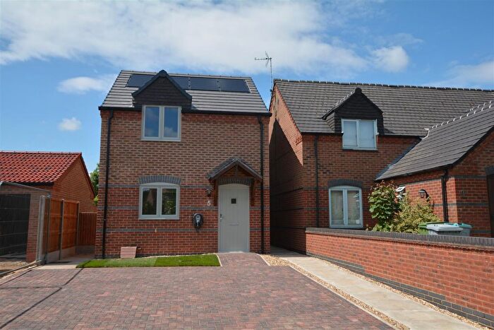 2 Bedroom Detached House For Sale In Rio Drive, Collingham, Newark, NG23