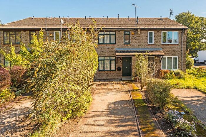 1 Bedroom Terraced House For Sale In Friars Avenue, Putney, SW15