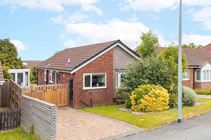 3 Bedroom Detached Bungalow For Sale In Fron Uchaf, Colwyn Bay, LL29