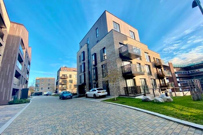 3 Bedroom Flat To Rent In Locke Heights, Caledonian Road, N1