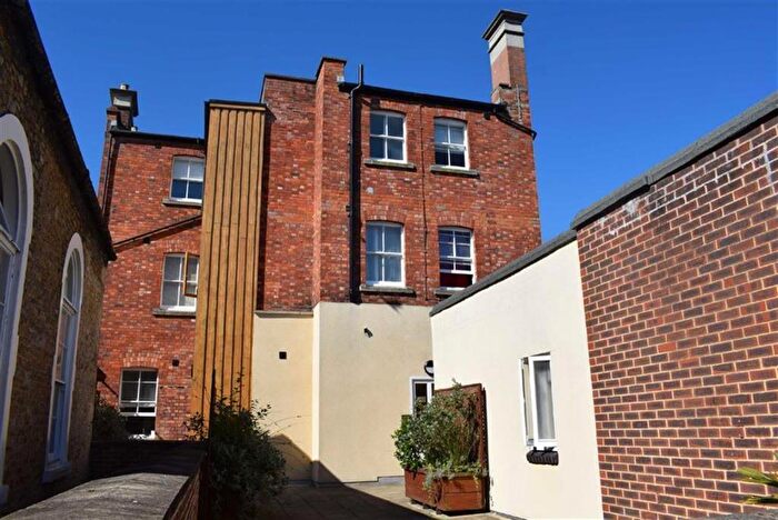1 Bedroom Apartment For Sale In Chapel Lane, Chippenham, SN15