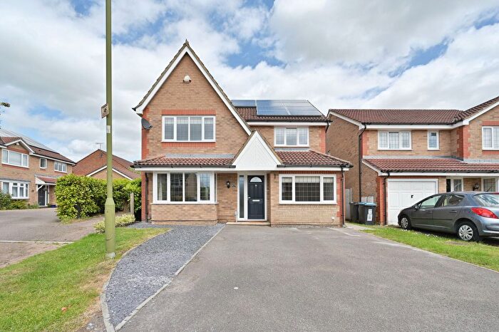 4 Bedroom Detached House To Rent In Halsey Drive, Hemel Hempstead, HP1