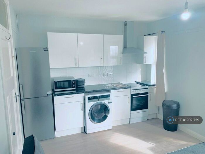 2 Bedroom Flat To Rent In Southampton Street, Reading, RG1