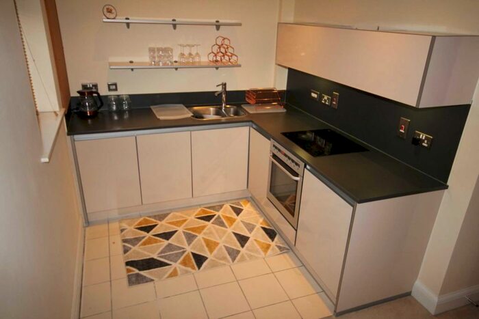 1 Bedroom Flat To Rent In Kerr Place, Aylesbury, HP21