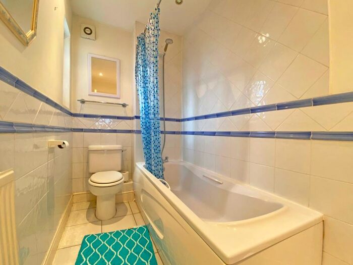 2 Bedroom Apartment To Rent In Alma Road, St Albans, AL1