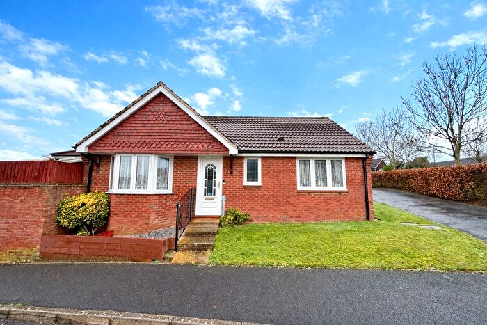 2 Bedroom Bungalow For Sale In Sandlewood Close, Yeovil, BA21