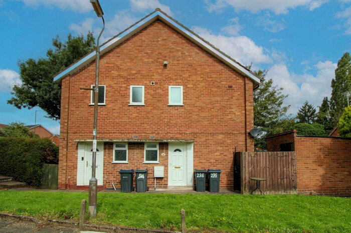 3 Bedroom Flat To Rent In Priory Road, Hall Green, B28