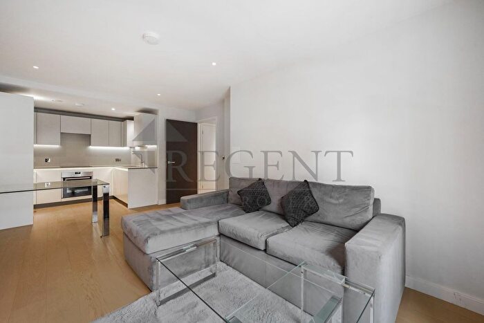 2 Bedroom Flat To Rent In The Merchant Building, Wharf Road, N1