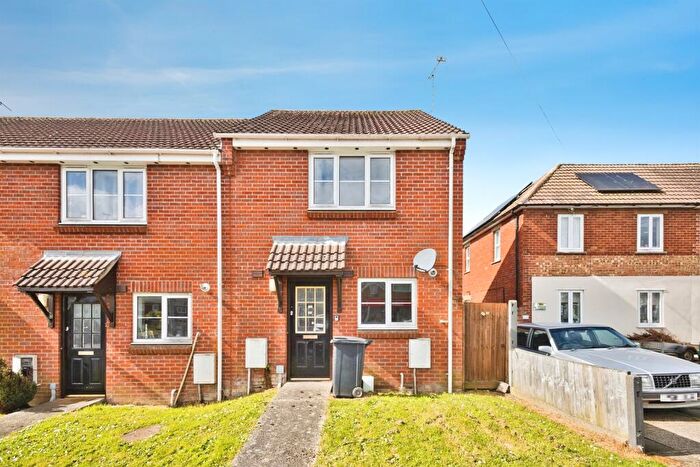 2 Bedroom End Of Terrace House For Sale In Raglan Terrace, Yeovil, BA21