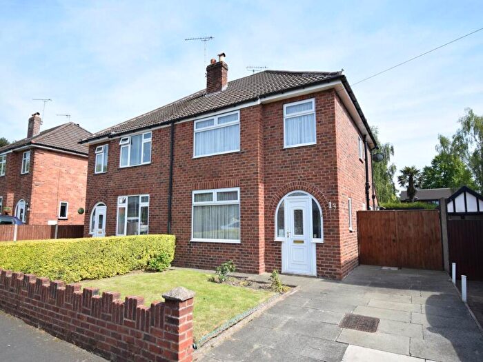 3 Bedroom Semi-Detached House To Rent In Greenbank Road, Hoole, Chester, CH2