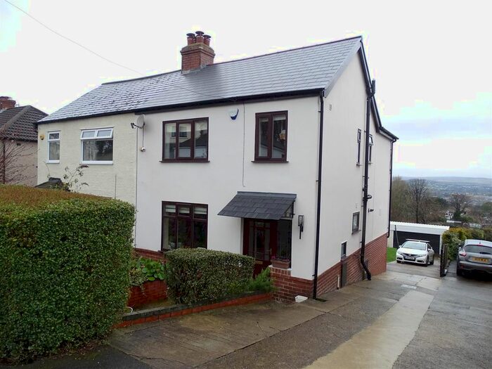 4 Bedroom Semi-Detached House To Rent In Larkfield Avenue, Rawdon, Leeds, West Yorkshire, LS19