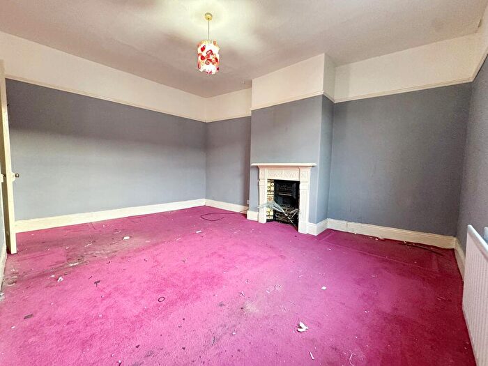 3 Bedroom Terraced House For Sale In Sunderland Road, Gilesgate, Durham, Durham, DH1