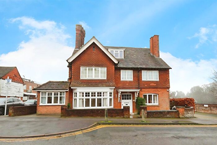 1 Bedroom Flat To Rent In Rockdale Road, Sevenoaks, TN13