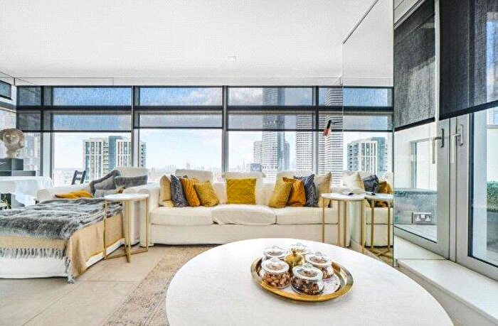 2 Bedroom Apartment To Rent In Pan Peninsula Square, Tower Hamlets, London, E14