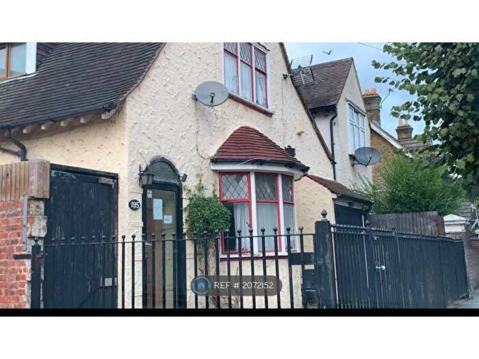 2 Bedroom Flat To Rent In Visita Apartments, East Croydon, CR0