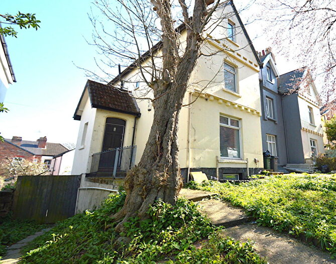 4 Bedroom End Of Terrace House To Rent In Grange Mount, Prenton, CH43