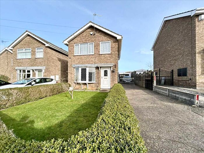 3 Bedroom Detached House For Sale In Churchill Avenue, Brigg, DN20