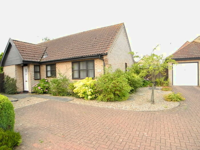 3 Bedroom Detached Bungalow To Rent In Filbert Road, Loddon, NR14