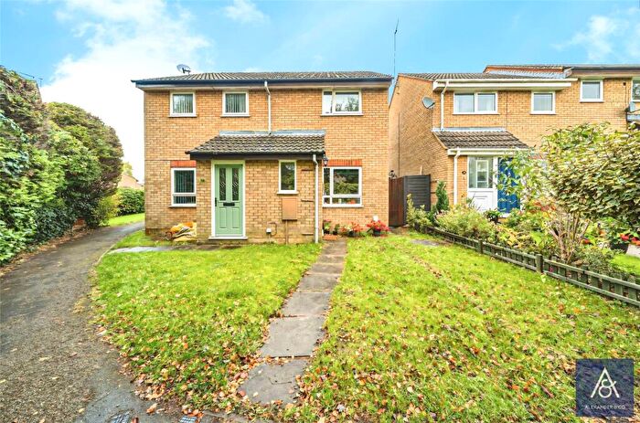 2 Bedroom Semi Detached House For Sale In Bannerman Drive, Brackley, Northamptonshire, NN13