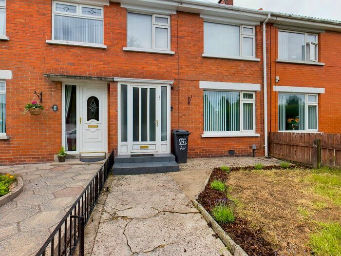3 Bedroom Terraced House To Rent In Victoria Road, Sydenham, BT4