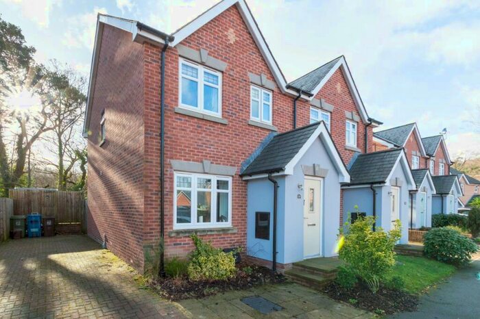 2 Bedroom Semi-Detached House For Sale In Plas Y Coed, Bangor, Gwynedd, LL57