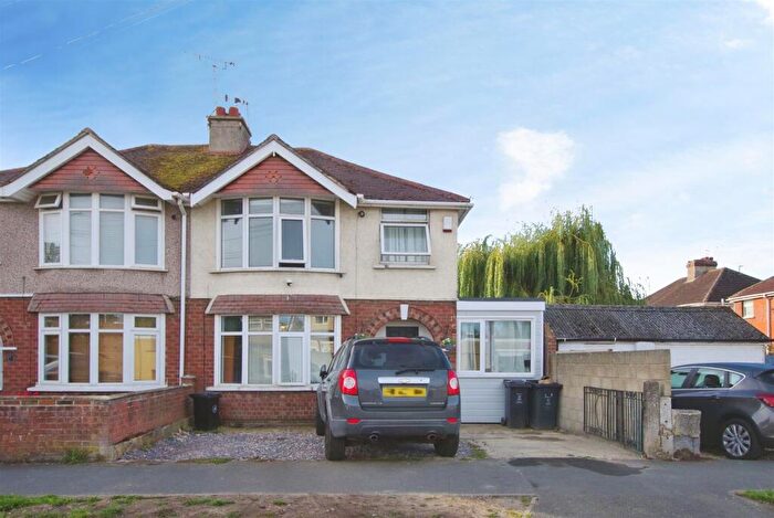 3 Bedroom Semi-Detached House For Sale In Dudmore Road, Old Walcot, Swindon, SN3
