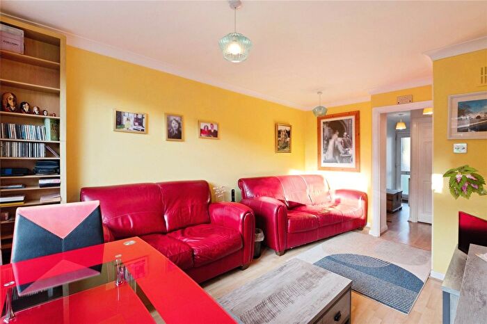 1 Bedroom Terraced House For Sale In Chapel Court, Billericay, Essex, CM12