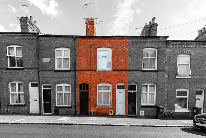 2 Bedroom Terraced House For Sale In Avenue Road Extension, Leicester, LE2