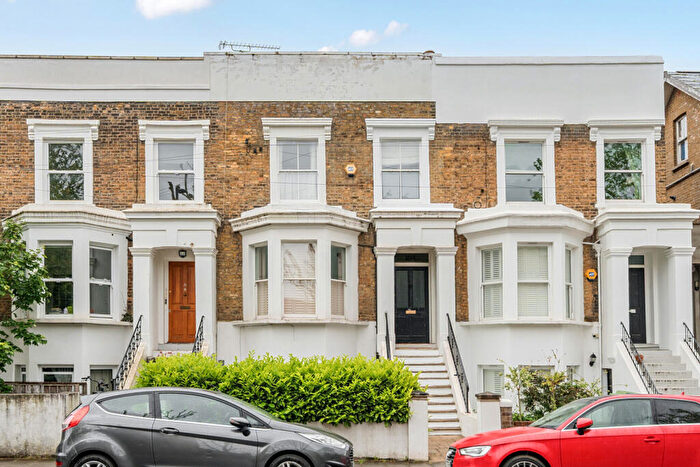 1 Bedroom Apartment For Sale In Asylum Road, London, SE15