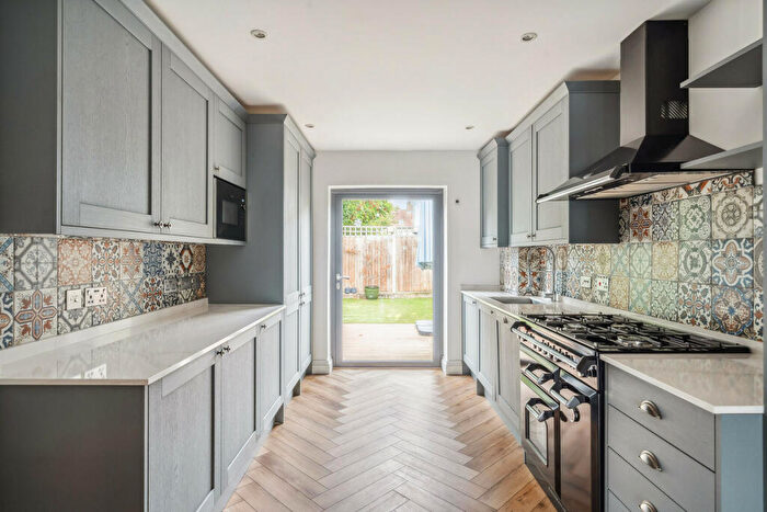 3 Bedroom Terraced House To Rent In Stillingfleet Road, London, SW13