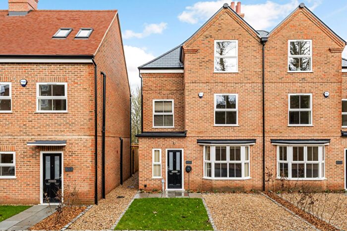 4 Bedroom Town House To Rent In Station Road, Hungerford, RG17