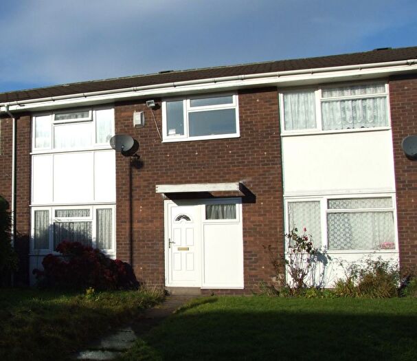 3 Bedroom Terraced House To Rent In Beamsley Walk, Bradford, BD9