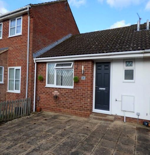 1 Bedroom Property To Rent In Alveston Close, Westlea, Swindon, SN5