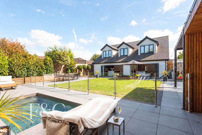 5 Bedroom Detached House For Sale In Hammondstreet Road, West Cheshunt, Hertfordshire, EN7