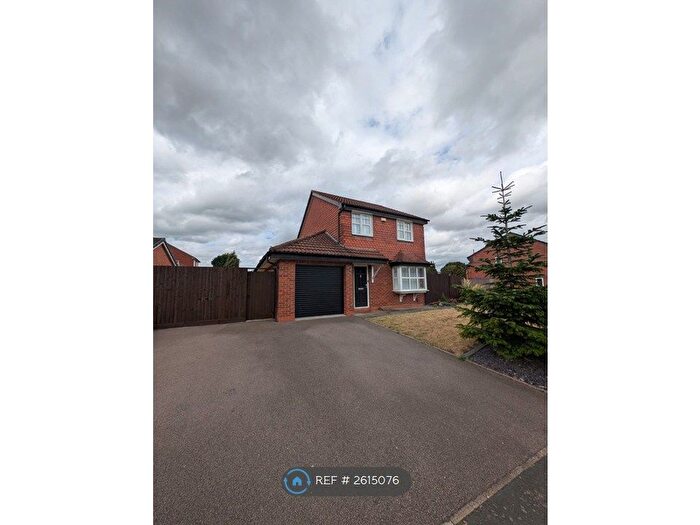 3 Bedroom Detached House To Rent In Stephens Road, Birmingham, B76
