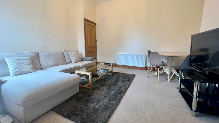 3 Bedroom Flat To Rent In Shortridge Terrace, Jesmond, Newcastle Upon Tyne, NE2