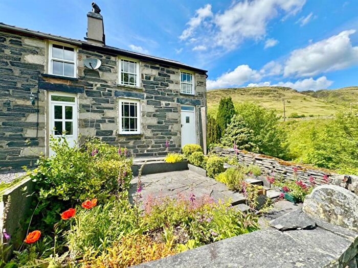 3 Bedroom End Of Terrace House For Sale In Cwm Penmachno, LL24