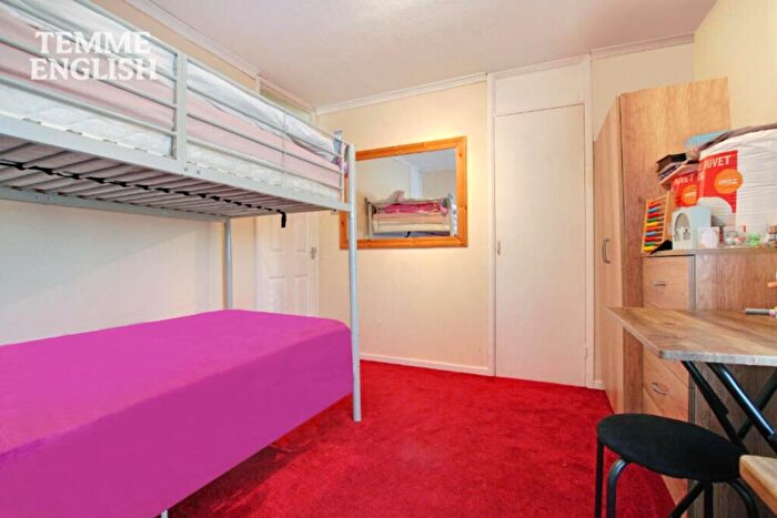2 Bedroom Terraced House For Sale In Ballards Walk, Basildon, SS15
