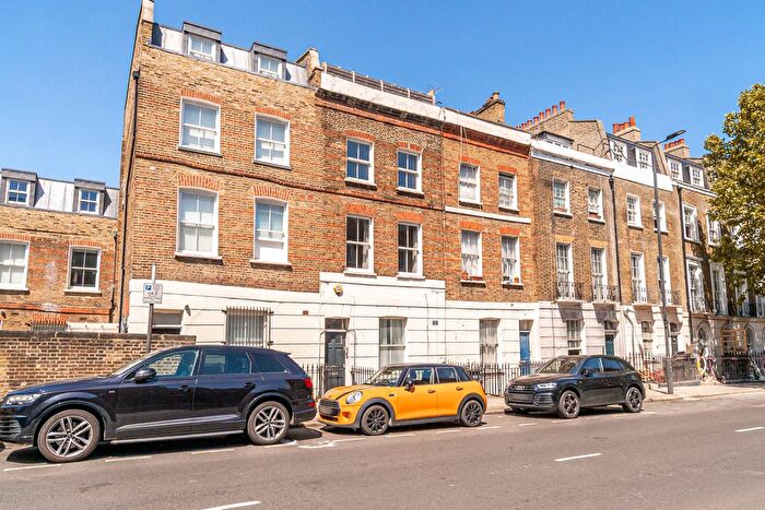 3 Bedroom Flat For Sale In Swinton Street, King's Cross, London, WC1X