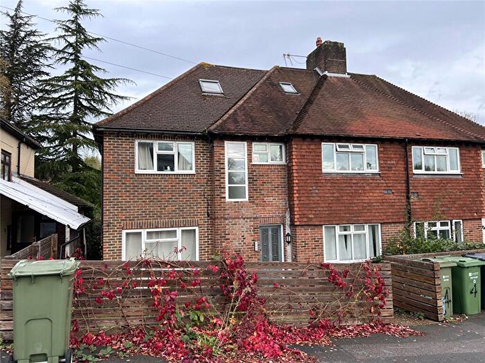 2 Bedroom Apartment For Sale In Woodbridge Hill, Guildford, Surrey, GU2