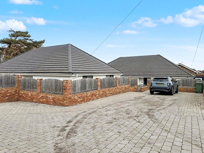 3 Bedroom Detached Bungalow For Sale In Telscombe Road, Peacehaven, BN10
